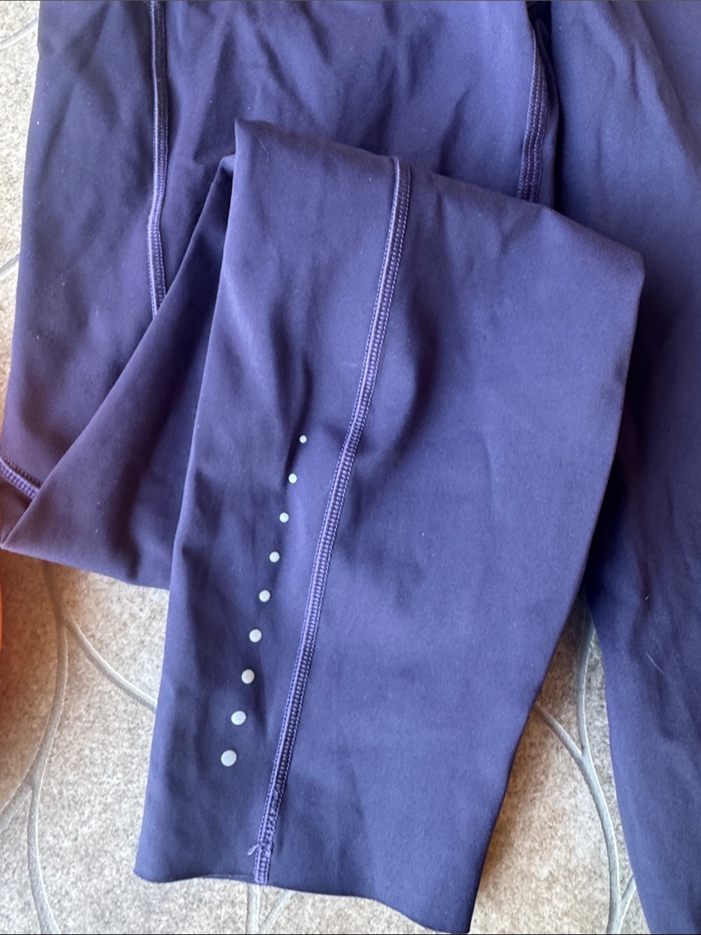 Used Lululemon Fast & Free 7/8 Tight-Nulux 25")-Black Grape-Excellent Condition. - Picture 10 of 12